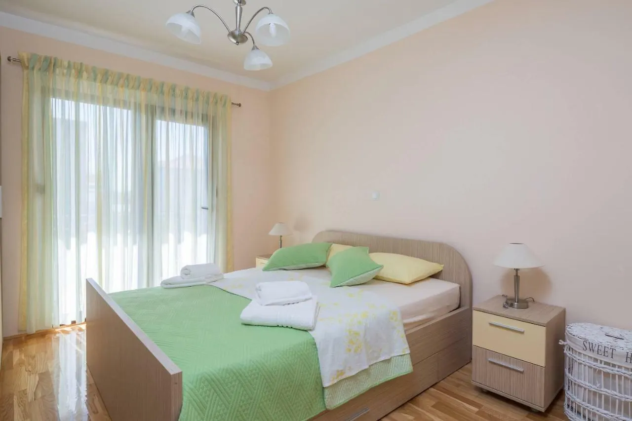Apartment Novi Kaštela 0*,  Kroatien