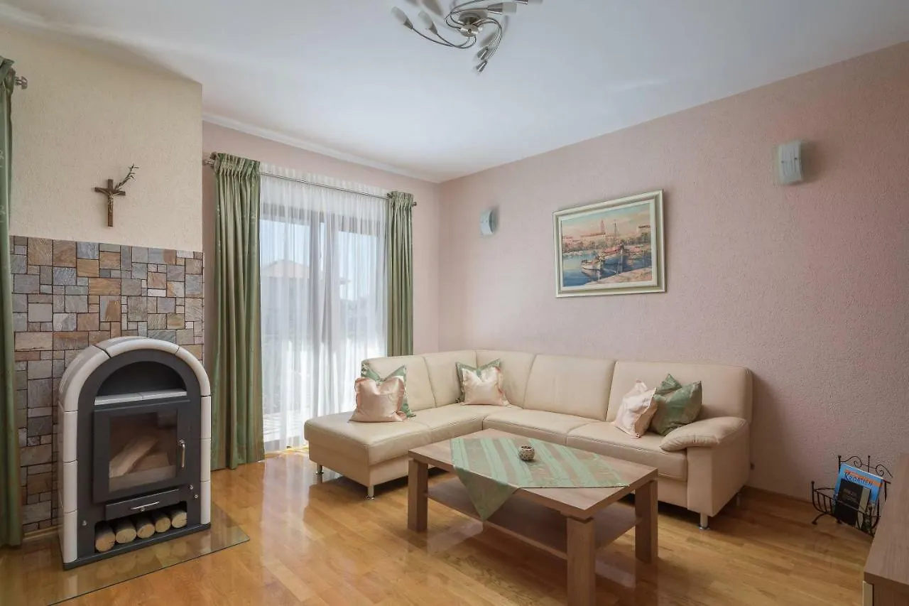 Apartment Novi Kastela Croatia