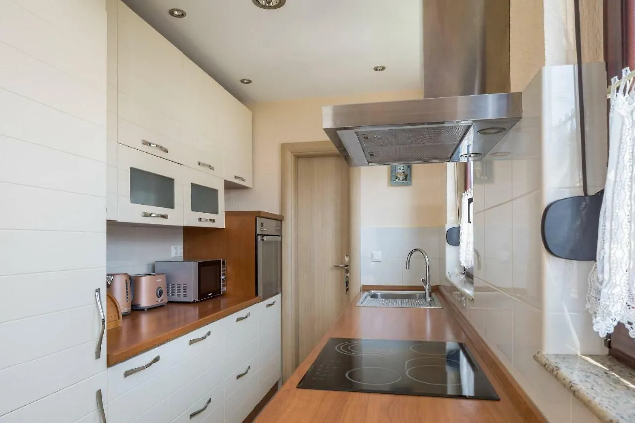 Apartment Novi Kastela 0*,  Croatia